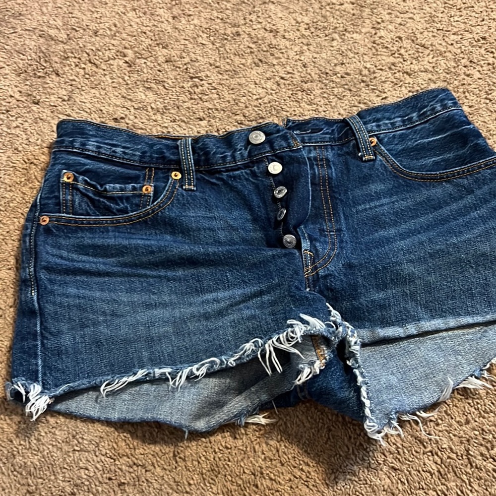 Levi dark wash Jean shorts